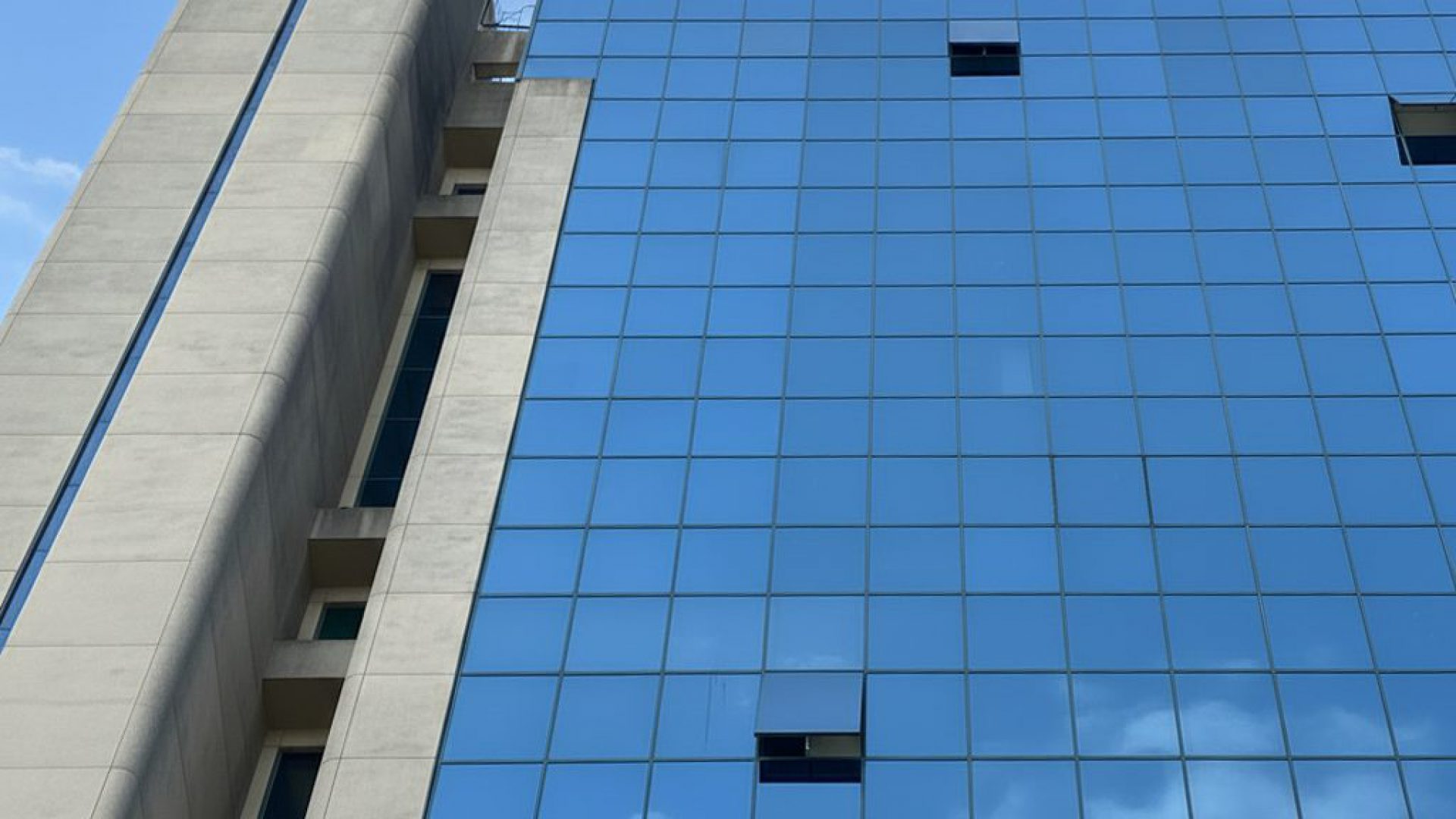 COMERCIAL Edifício Centro (2)